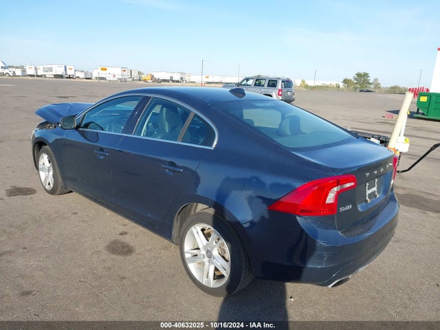 YV1612TK9F2334888 Volvo S60 T5 Premier