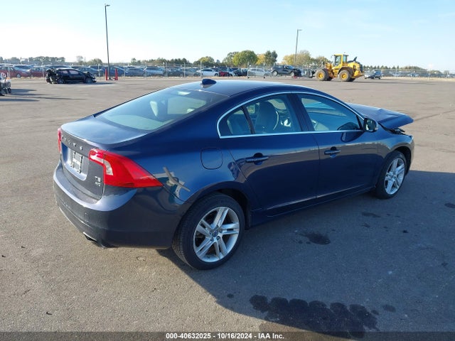 YV1612TK9F2334888 Volvo S60 T5 Premier