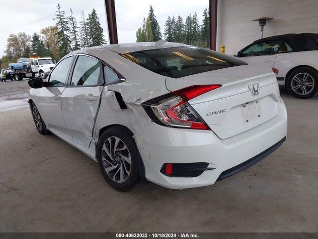 Honda CIVIC EX 2017 2HGFC2F70HH555556 Image 3