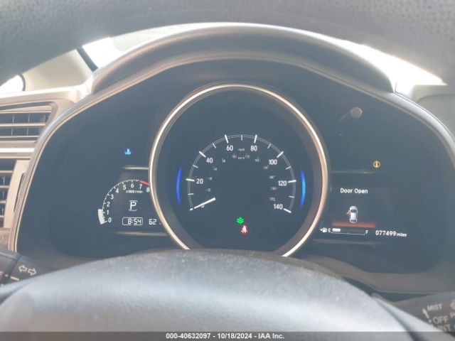 3HGGK5H88JM722946 Honda FIT EX