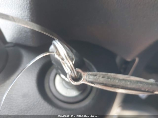 JN1BJ1CR8KW346757 Nissan Rogue Sport S