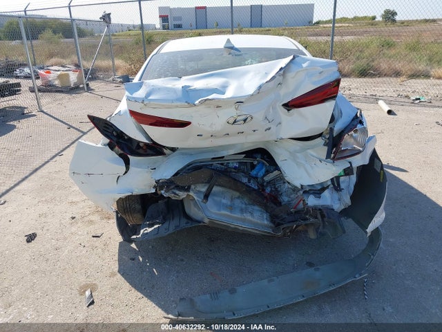 Hyundai ELANTRA SEL 2019 5NPD84LF2KH410578 Image 16