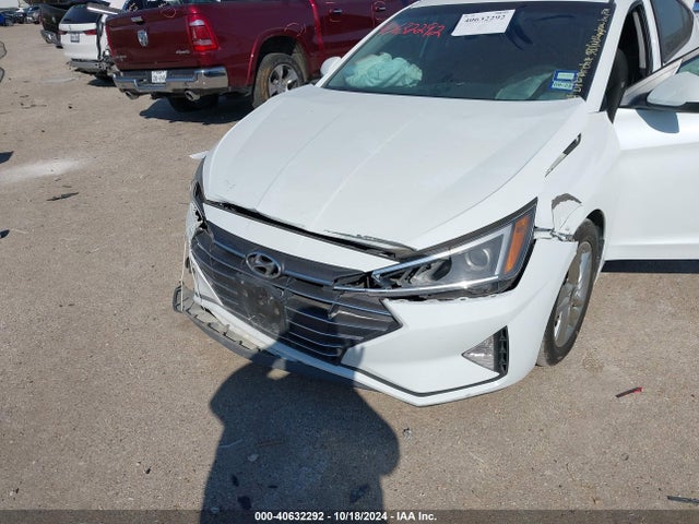 Hyundai ELANTRA SEL 2019 5NPD84LF2KH410578 Image 17