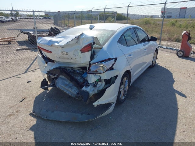 Hyundai ELANTRA SEL 2019 5NPD84LF2KH410578 Image 4