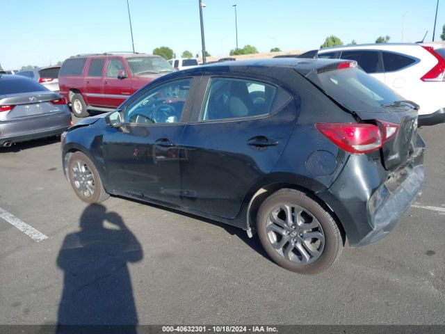 3MYDLBJV1LY700443 Toyota YARIS LE