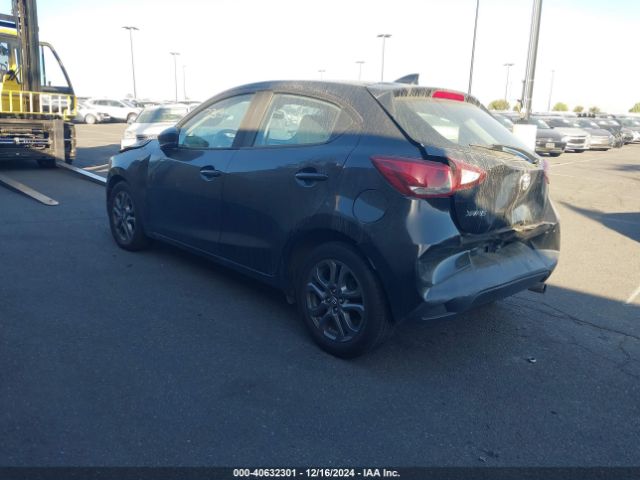 3MYDLBJV1LY700443 Toyota YARIS LE
