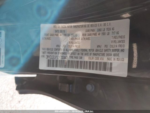 3MYDLBJV1LY700443 Toyota YARIS LE