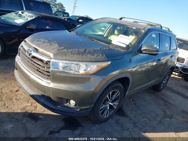 Toyota Highlander Xle V6 2016 5TDKKRFH3GS186452 Image 2
