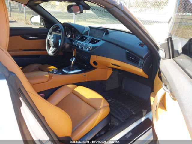 2014 BMW Z4 WBALL5C54EJ105938 Photo 4