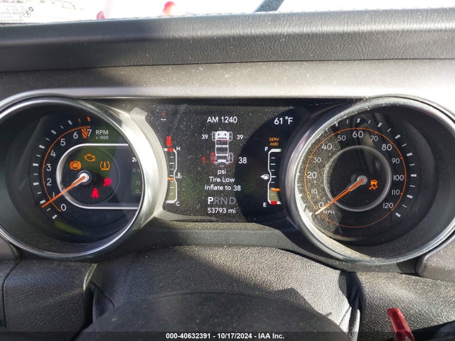 1C4HJXEG6LW290423 Jeep Wrangler Unlimited Sahara 4x4