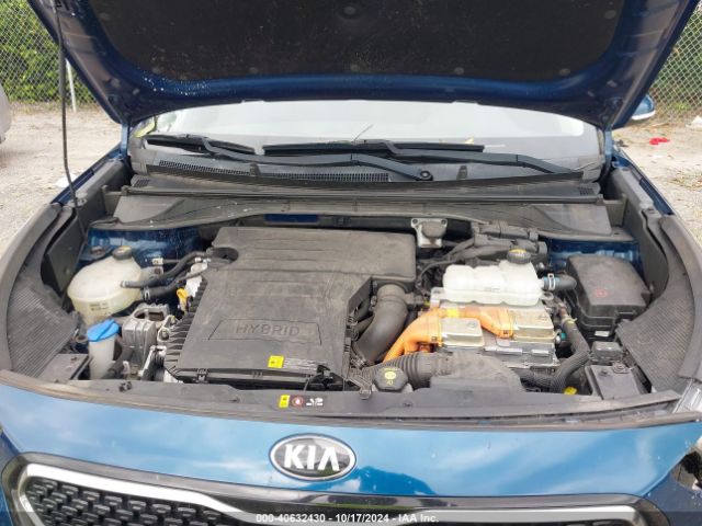 KNDCE3LC7K5240674 KIA Niro Touring