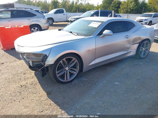 Chevrolet Camaro 1lt 2018 1G1FB1RS1J0119376 Image 2