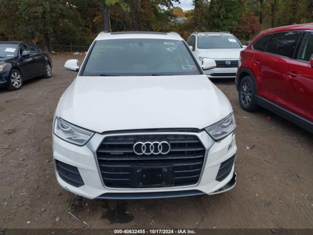 WA1JCCFS5HR004455 Audi Q3 2.0t Premium
