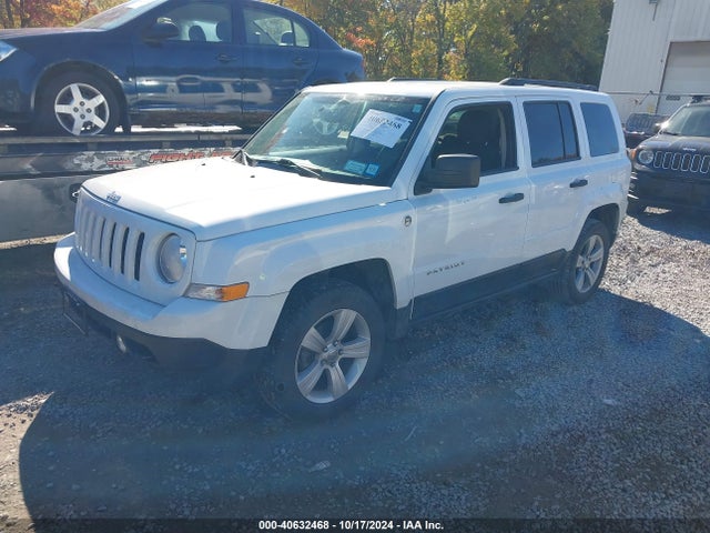 1C4NJRBB9HD107364 Jeep Patriot Sport 4x4