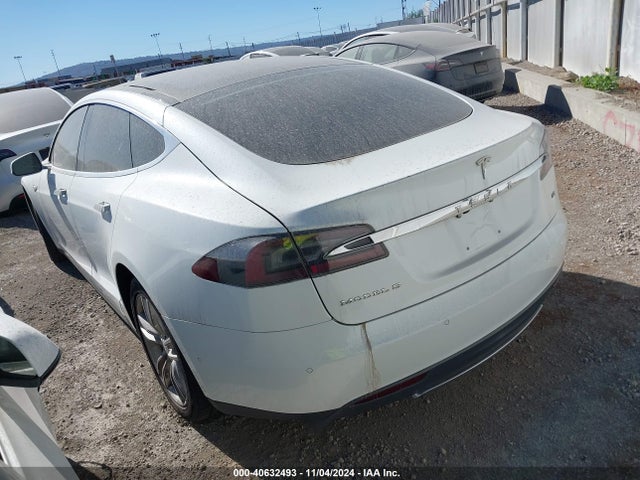 2014 TESLA MODEL S 5YJSA1H19EFP56296 Photo 2