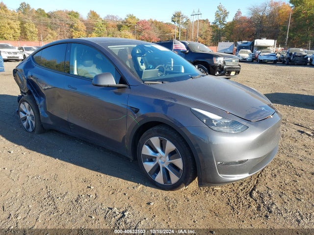 2023 TESLA MODEL Y 7SAYGDEE7PF880560 Photo 0