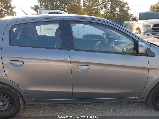 ML32AUHJ9MH006660 Mitsubishi Mirage Carbonite Edition/es/le