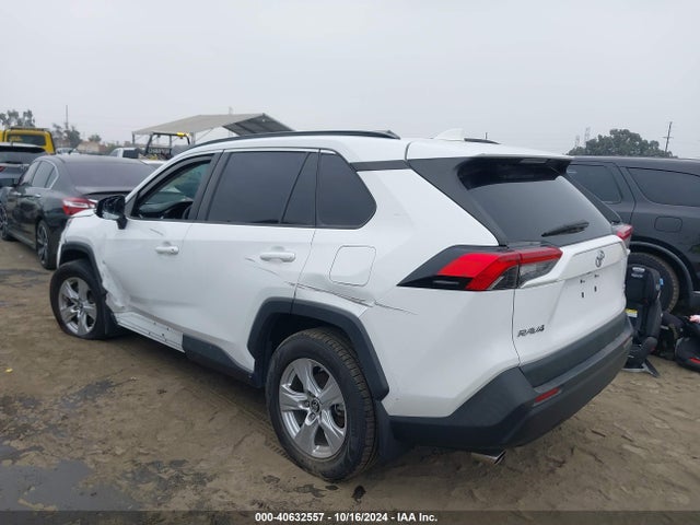 Toyota Rav4 Xle 2019 2T3W1RFVXKW001864 Image 3