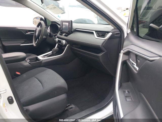 Toyota Rav4 Xle 2019 2T3W1RFVXKW001864 Image 5