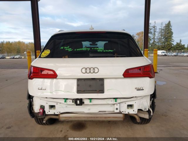 WA1ANAFY2J2205313 Audi Q5 2.0t Premium/2.0t Tech Premium