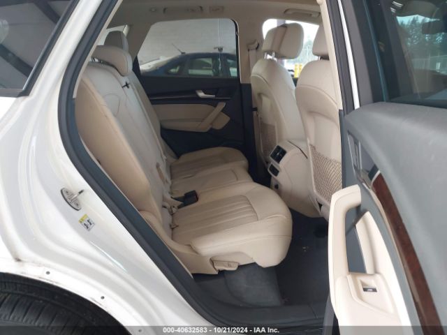 WA1ANAFY2J2205313 Audi Q5 2.0t Premium/2.0t Tech Premium