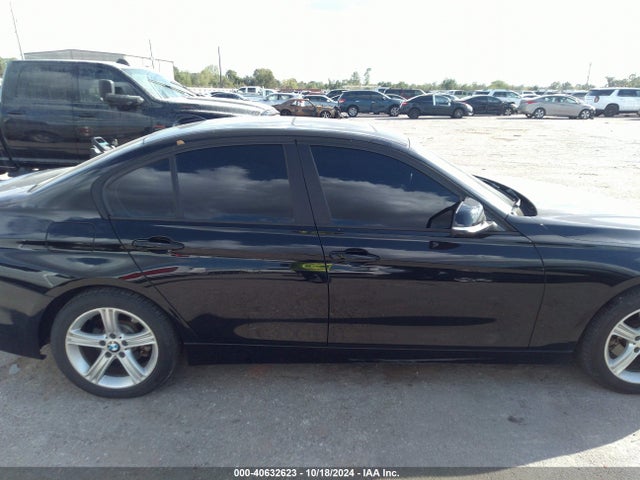 BMW 320i Xdrive 2014 WBA3C3G52ENR25698 Image 14