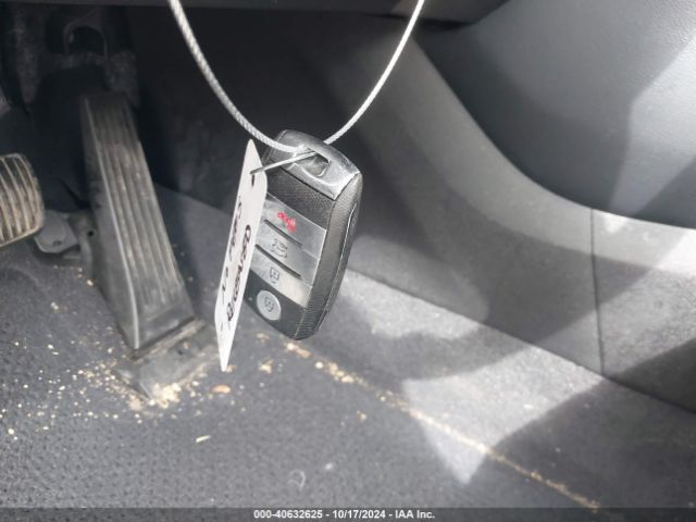 5XYPK4A50HG204944 KIA Sorento 3.3l Sx