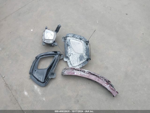 5XYPK4A50HG204944 KIA Sorento 3.3l Sx