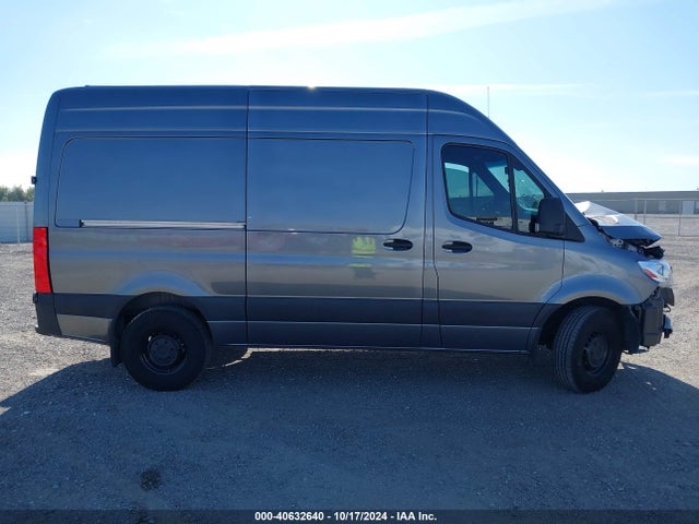 W1Y4DBHY3MT065470 Mercedes-Benz Sprinter 2500 Standard Roof I4 Diesel