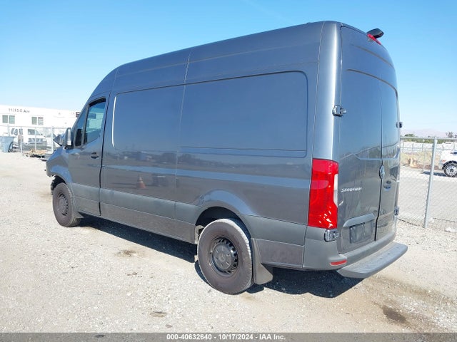 W1Y4DBHY3MT065470 Mercedes-Benz Sprinter 2500 Standard Roof I4 Diesel