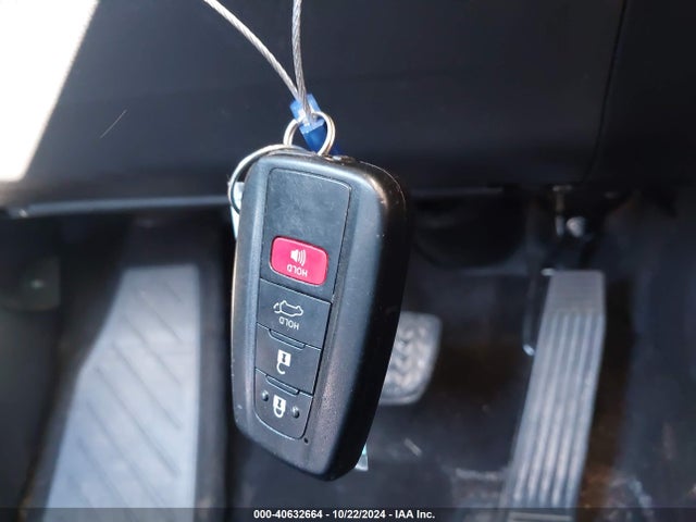 Toyota Rav4 Limited 2019 JTMN1RFV8KD010961 Image 11