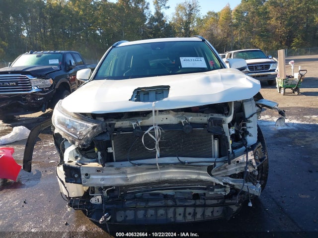 Toyota Rav4 Limited 2019 JTMN1RFV8KD010961 Image 13