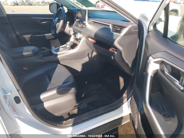 Toyota Rav4 Limited 2019 JTMN1RFV8KD010961 Image 5