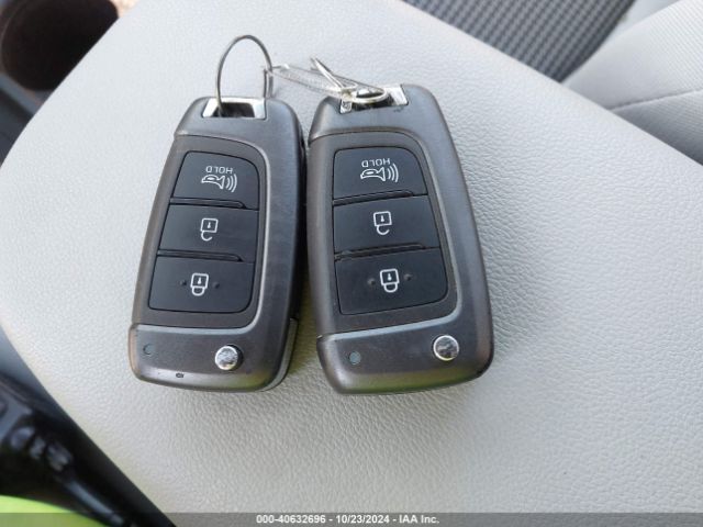 KM8K2CAB8NU776005 Hyundai Kona Se