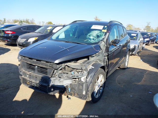 Ford ESCAPE SE 2018 1FMCU0G96JUC13594 Image 2