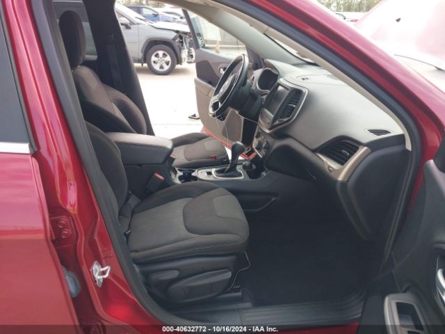 1C4PJMCS7GW372491 Jeep Cherokee Latitude