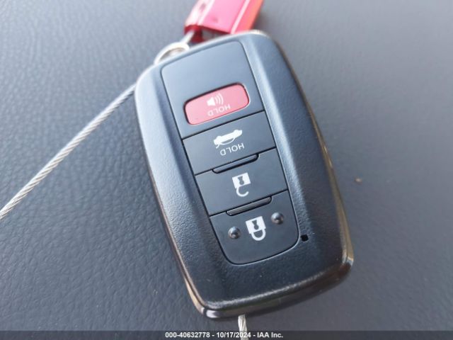 4T1F31AK1MU564600 Toyota Camry Xle Hybrid