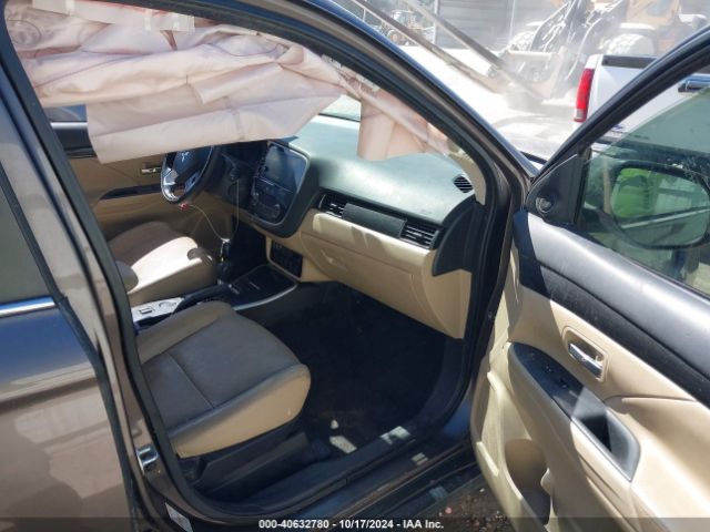 2017 MITSUBISHI OUTLANDER JA4AD3A3XHZ052255 Photo 4