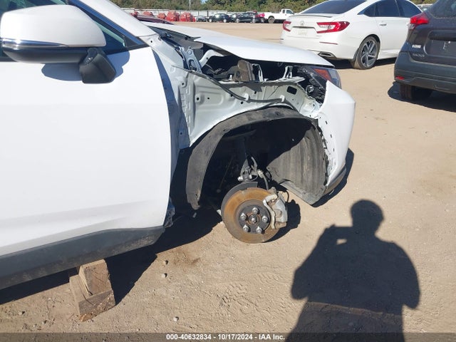 Toyota Rav4 Xle 2023 2T3W1RFV2PW280413 Image 18