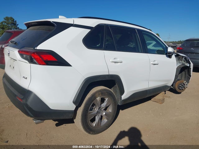 Toyota Rav4 Xle 2023 2T3W1RFV2PW280413 Image 4