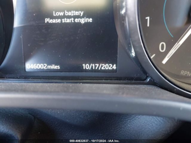 SADCJ2FX0KA360915 Jaguar F-pace 25t Premium