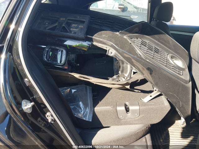Honda CIVIC EX 2018 SHHFK7H50JU204022 Image 8