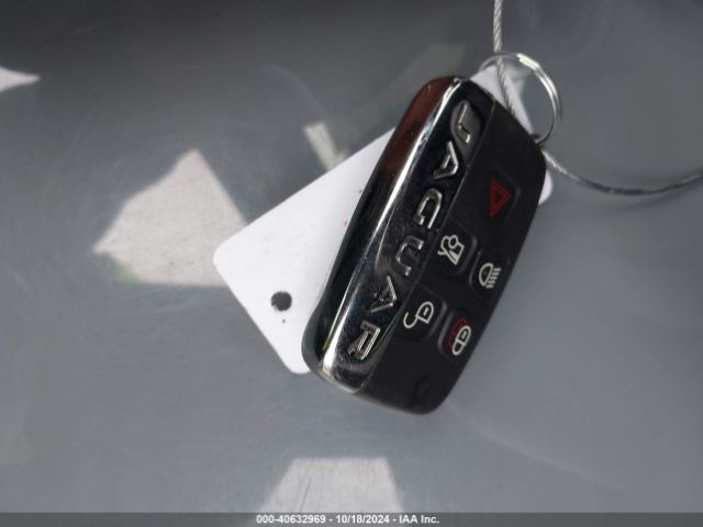 SAJWJ6HL2GMK34606 Jaguar F-TYPE R
