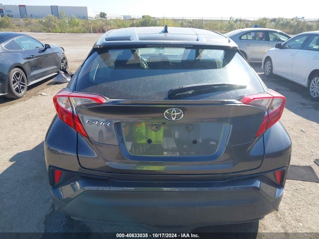 Toyota C-HR XLE 2018 NMTKHMBX9JR052226 Image 16