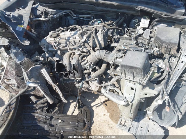 Toyota C-HR XLE 2018 NMTKHMBX9JR052226 Image 6