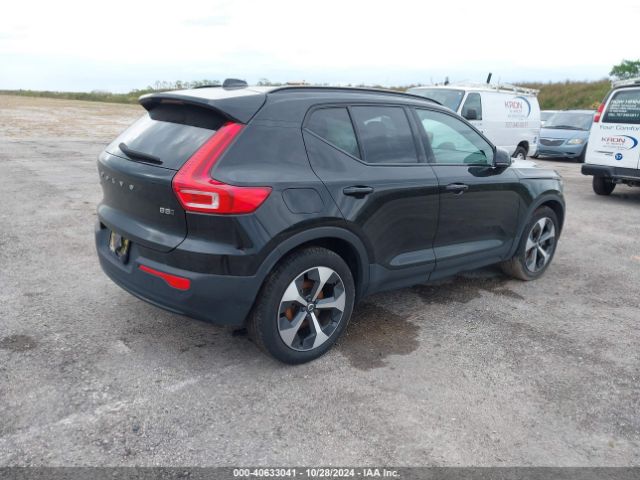 YV4L12UW0P2948592 Volvo Xc40 B5 Plus Dark Theme
