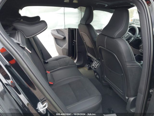 YV4L12UW0P2948592 Volvo Xc40 B5 Plus Dark Theme