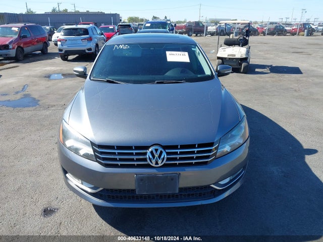 1VWCT7A30EC020435 Volkswagen Passat 1.8t Sel Premium