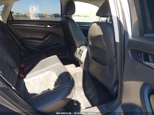 1VWCT7A30EC020435 Volkswagen Passat 1.8t Sel Premium