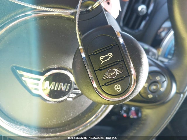 2019 MINI COUNTRYMAN WMZYV5C59K3F57826 Photo 10